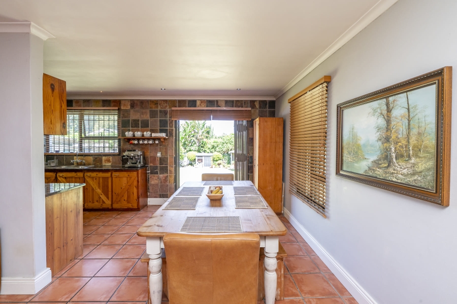 4 Bedroom Property for Sale in Protea Heights Western Cape